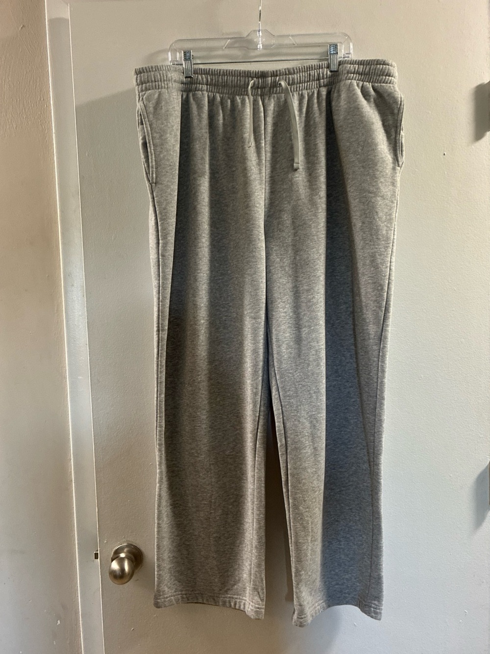 tek gear Men's Light Gray Knit Sweatpants- Drawstring Waist